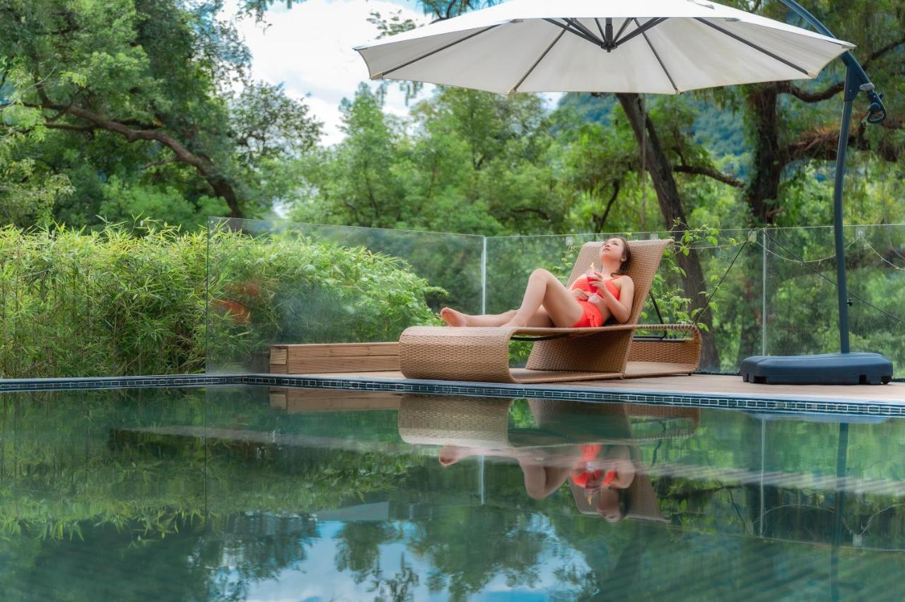 Yangshuo River Lodge Hotel-Free Pick Up From Yangshuo Area Over Three Nights Exterior foto